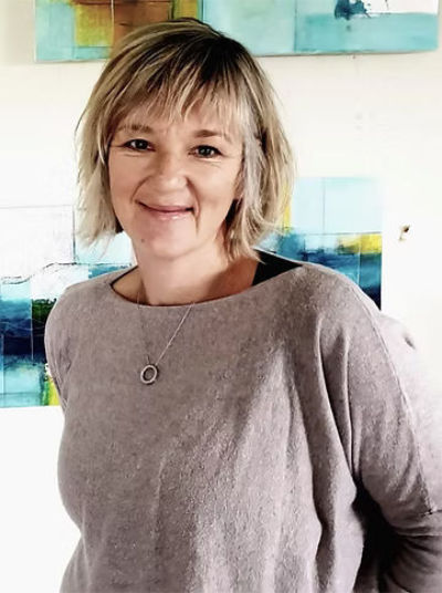 Julie Whyman Artist Photo